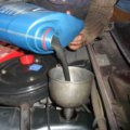 Моторное масло с добавкой молибдена: преимущества и недостатки