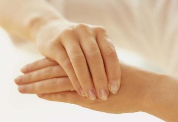 Как лечить дерматит на руках