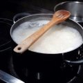 9 простых лайфхаков, чтобы облегчить работу на кухне